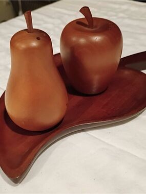 Vintage MCM Walnut Apple & Pear Salt & Pepper Set w/Leaf Tray - Estate Find